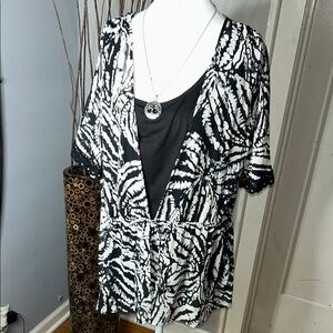 AGB Black and White Patterned Blouse